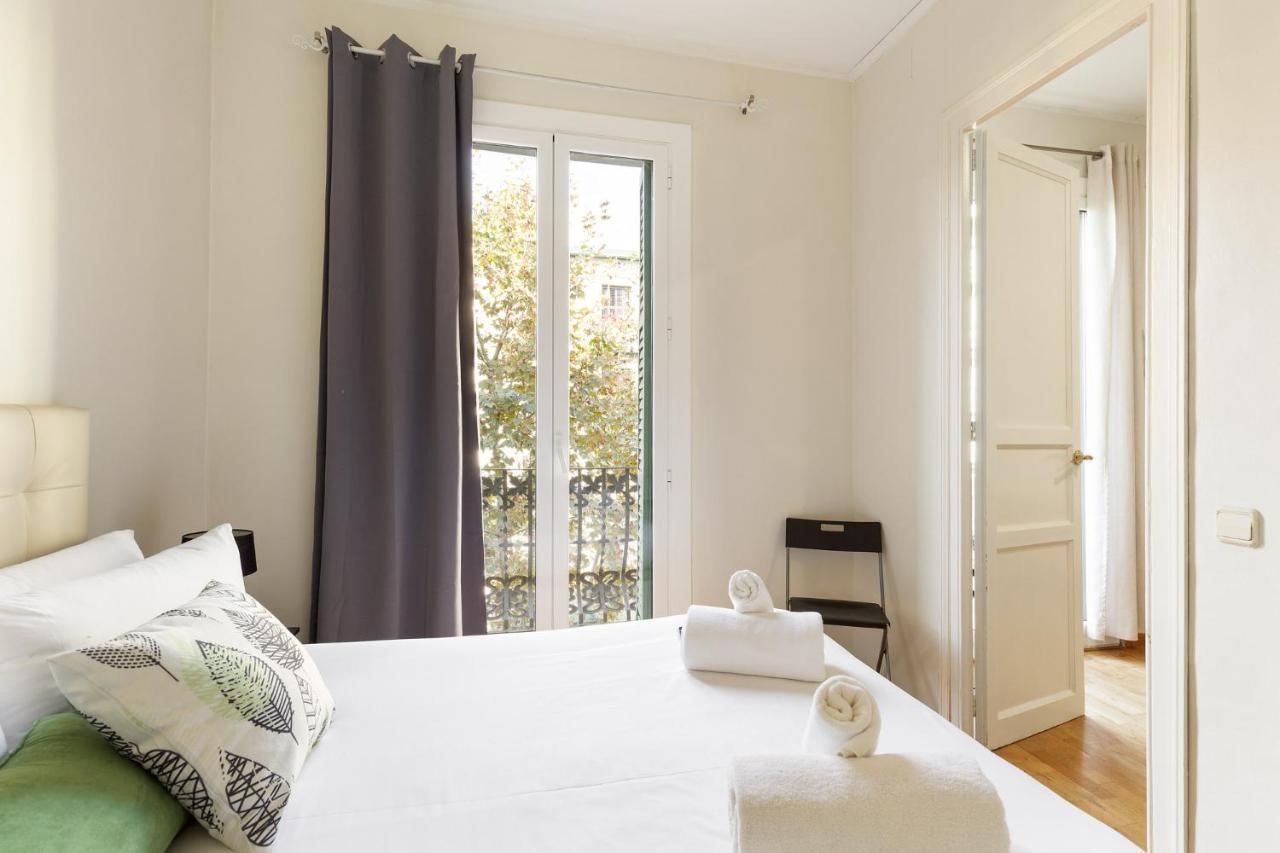 Stay U-Nique Apartments Consell Barcelona Ngoại thất bức ảnh
