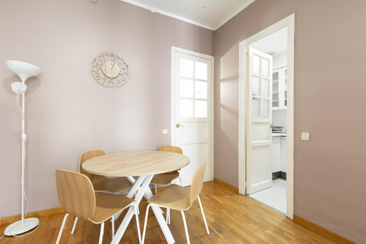 Stay U-Nique Apartments Consell Barcelona Ngoại thất bức ảnh