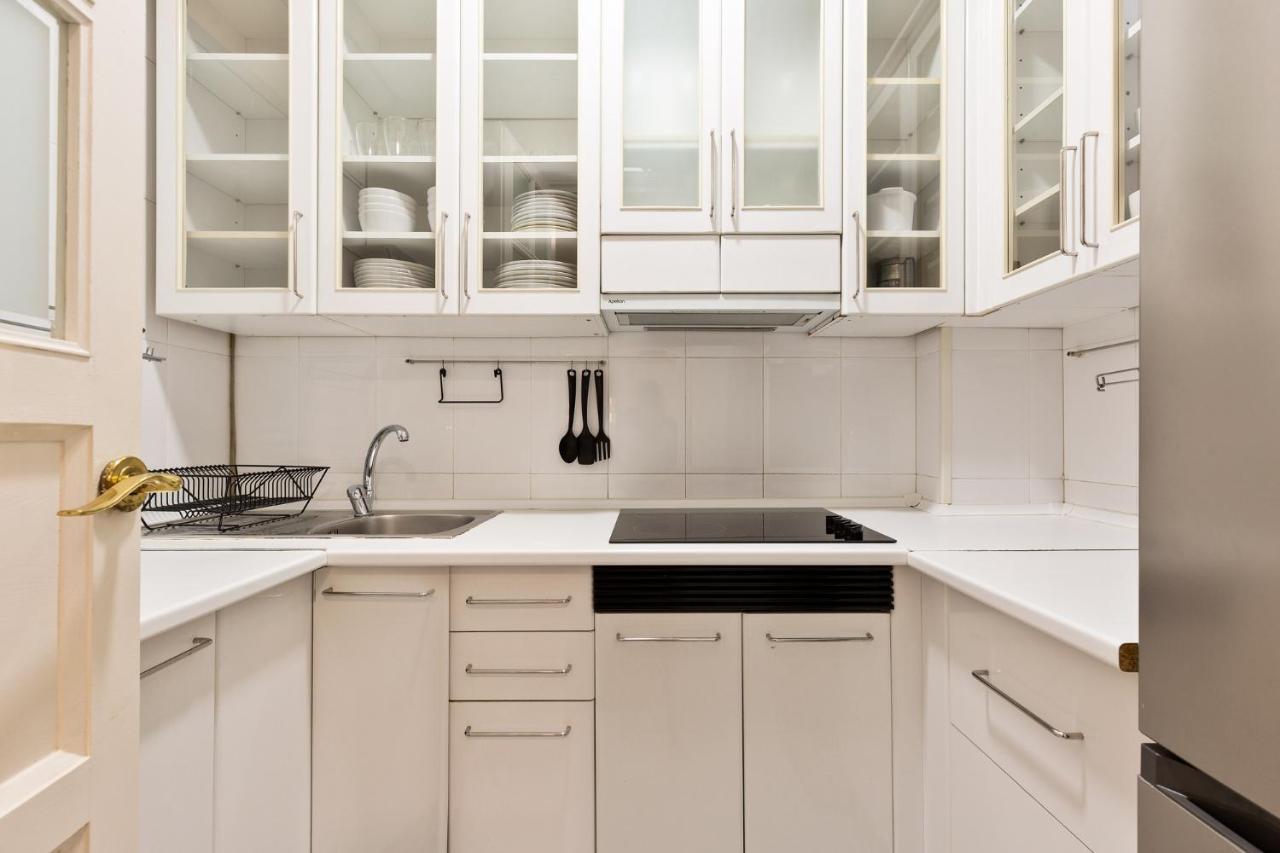 Stay U-Nique Apartments Consell Barcelona Ngoại thất bức ảnh