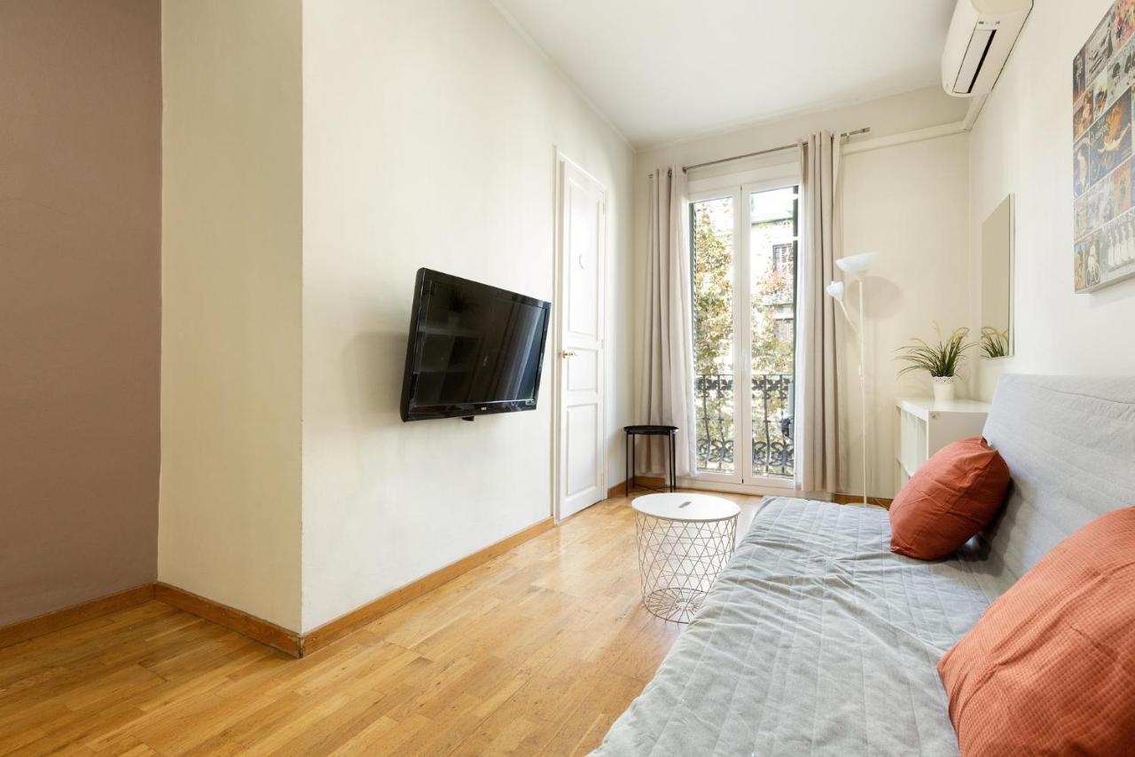 Stay U-Nique Apartments Consell Barcelona Ngoại thất bức ảnh
