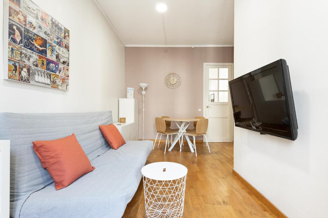 Stay U-Nique Apartments Consell Barcelona Ngoại thất bức ảnh