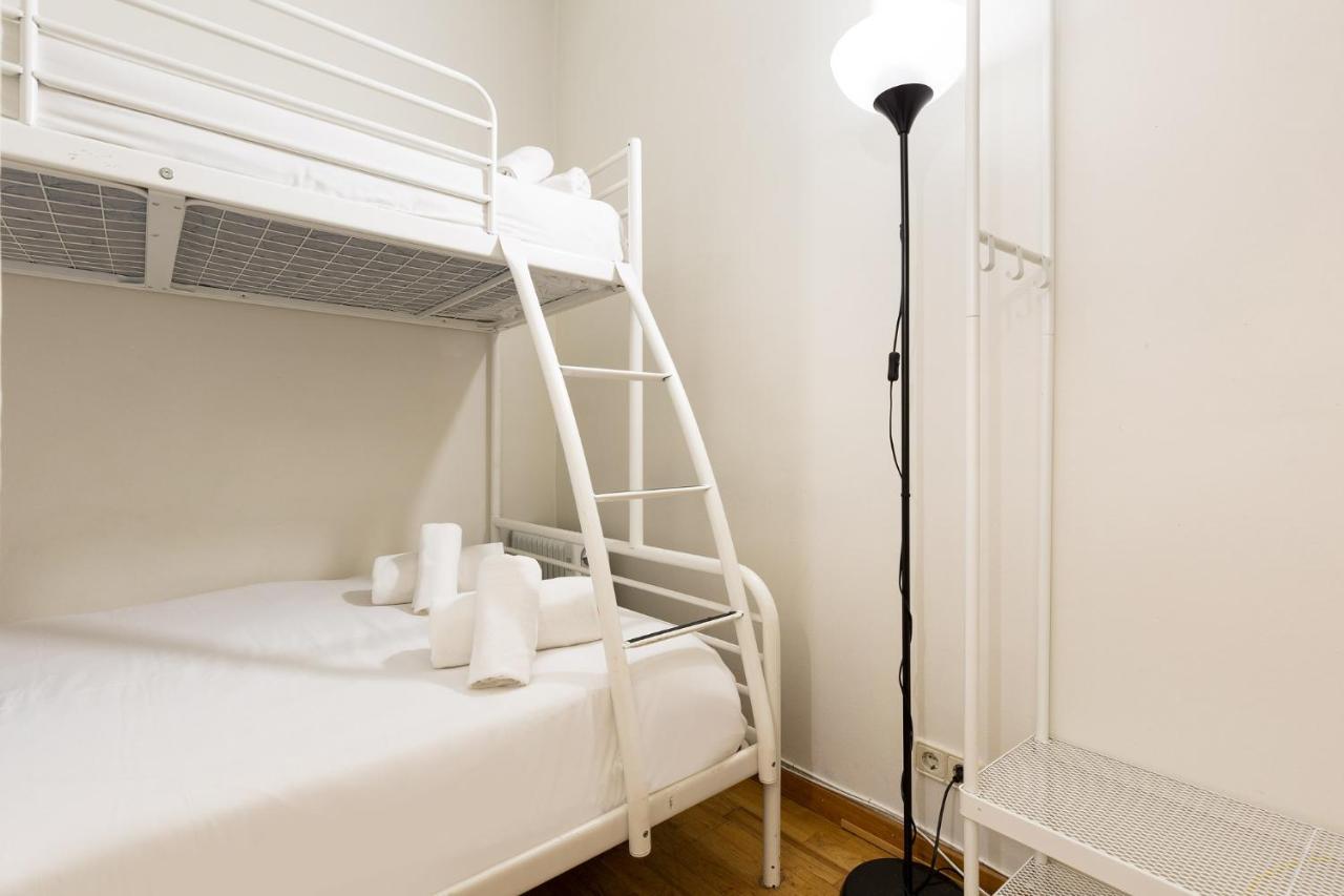 Stay U-Nique Apartments Consell Barcelona Ngoại thất bức ảnh